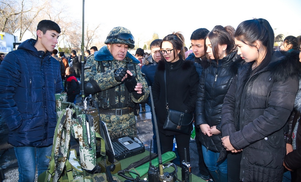 Войска Ташкентского военного округа приняли участие в военно-патриотическом фестивале молодежи в Алмалыке