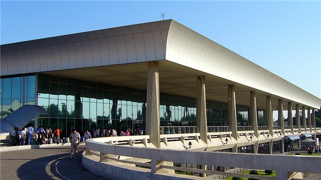 Корейские специалисты рекомендуют улучшить сервис для встречающих и провожающих лиц в аэропорту Ташкента Корейские специалисты рекомендуют улучшить сервис для встречающих и провожающих лиц в аэропорту Ташкента