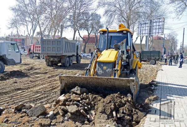 В Самарканде переносится на новое место памятник Алишеру Навои и Абдурахману Джами