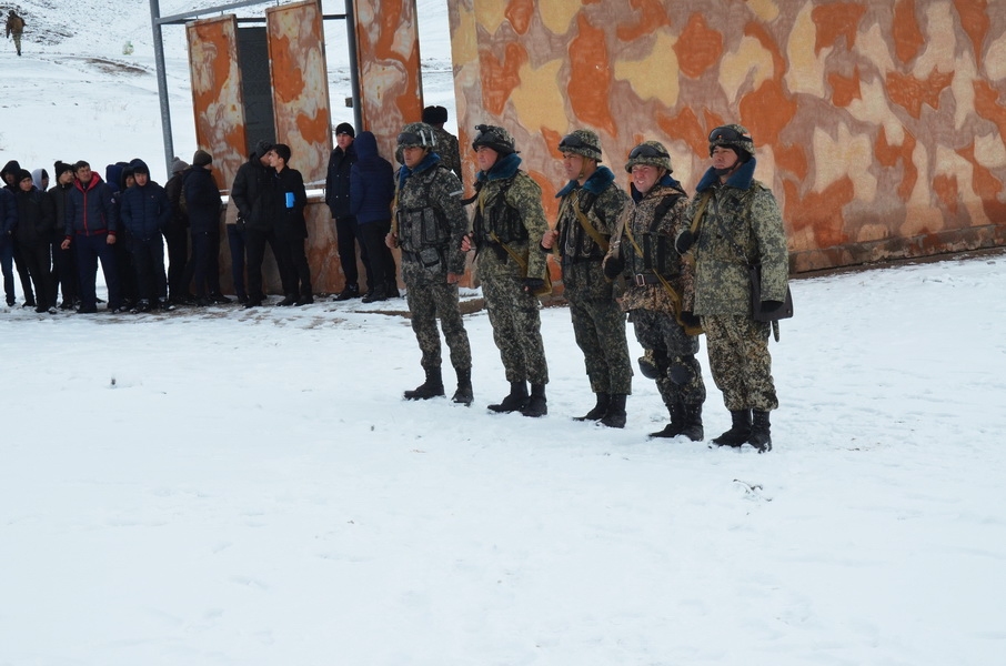 Полигон Ташкентского военного округа: автоматы, пулеметы, гранаты Полигон Ташкентского военного округа: автоматы, пулеметы, гранаты