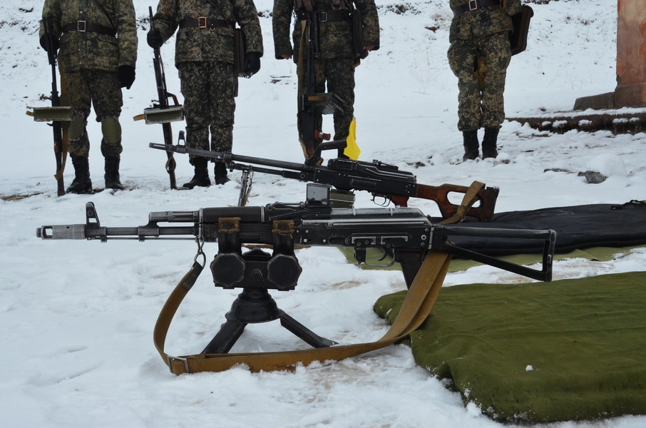 Полигон Ташкентского военного округа: автоматы, пулеметы, гранаты Полигон Ташкентского военного округа: автоматы, пулеметы, гранаты