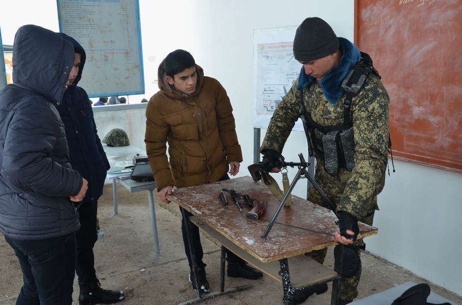Полигон Ташкентского военного округа: автоматы, пулеметы, гранаты Полигон Ташкентского военного округа: автоматы, пулеметы, гранаты