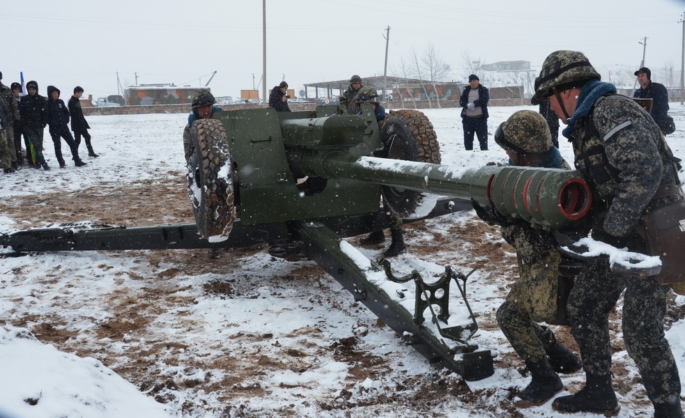 Полигон Ташкентского военного округа: автоматы, пулеметы, гранаты Полигон Ташкентского военного округа: автоматы, пулеметы, гранаты