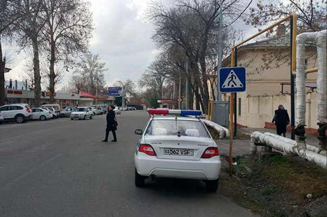 В Ташкенте за неправильную парковку оштрафован сотрудник ППС В Ташкенте за неправильную парковку оштрафован сотрудник ППС