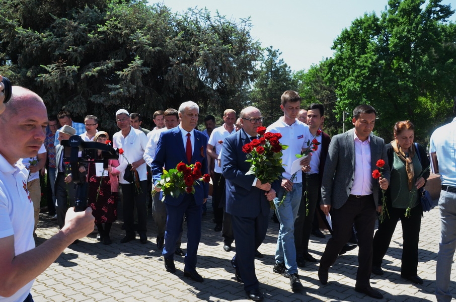 Ташкентцы встретили международную медиаэкспедицию «Победа - одна на всех» Ташкентцы встретили международную медиаэкспедицию «Победа - одна на всех»