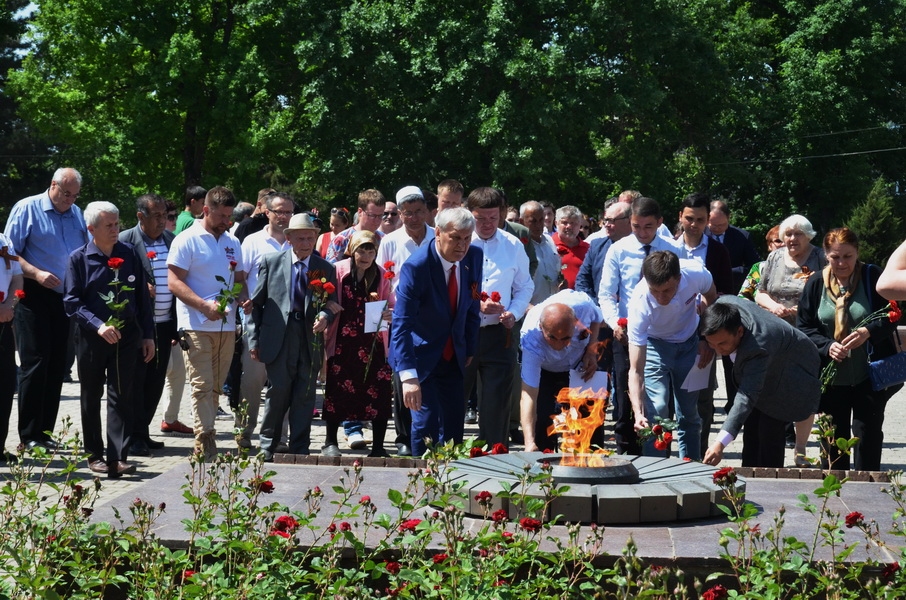 Ташкентцы встретили международную медиаэкспедицию «Победа - одна на всех» Ташкентцы встретили международную медиаэкспедицию «Победа - одна на всех»