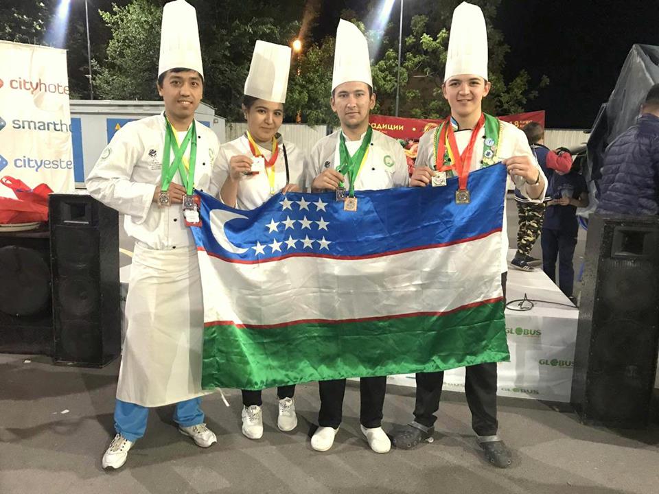 Команда Ассоциации поваров Узбекистана заняла 1 место на Евразийском Кулинарном фестивале «Казан-мангал» в Бишкеке Команда Ассоциации поваров Узбекистана заняла 1 место на Евразийском Кулинарном фестивале «Казан-мангал» в Бишкеке