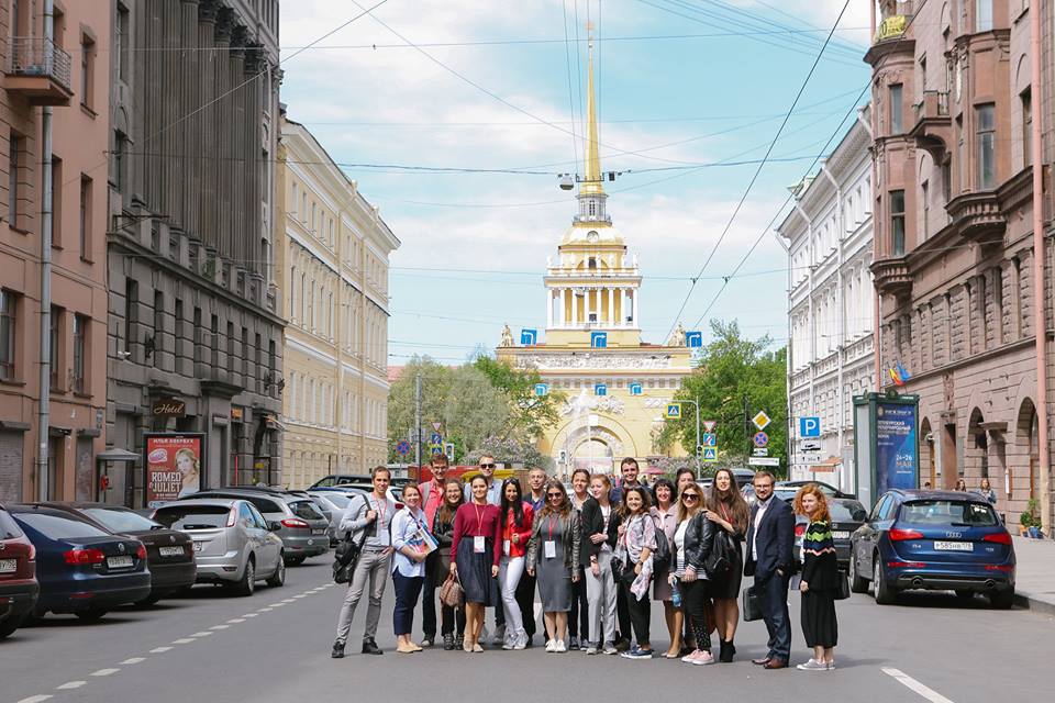 «Петербург – это безусловная любовь. Самое сложное впереди – расставание». Подведены итоги XI Петербургского молодежного форума «Русское зарубежье» «Петербург – это безусловная любовь. Самое сложное впереди – расставание». Подведены итоги XI Петербургского молодежного форума «Русское зарубежье»