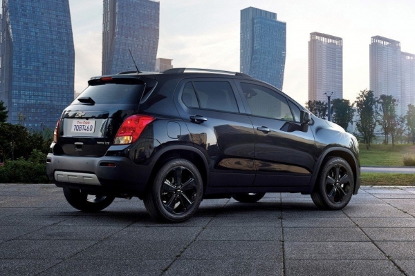 Снятую с производства Captiva может заменить кроссовер Chevrolet Tracker