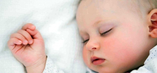 Проблемы младенцев: пеленочный дерматит и анальный зуд