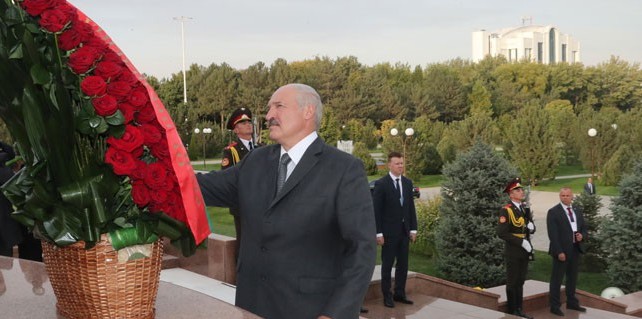 Президент Беларуси прибыл в Узбекистан Президент Беларуси прибыл в Узбекистан