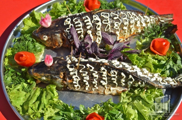 На фестивале в Каракалпакстане приготовили 99 блюд из аральской рыбы