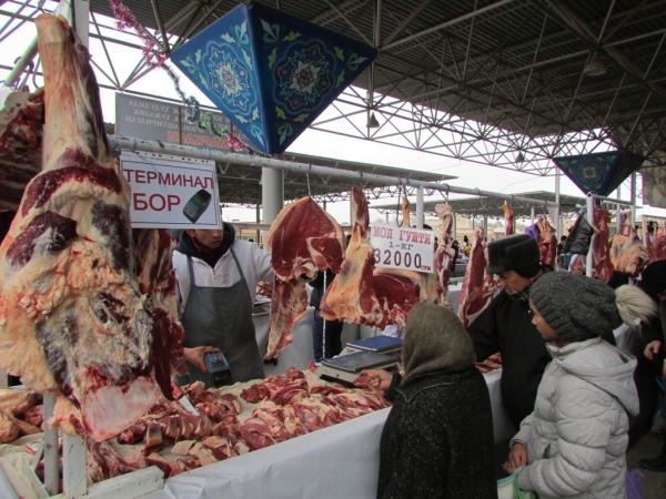 В Самарканде организовано 20 новогодних ярмарок 