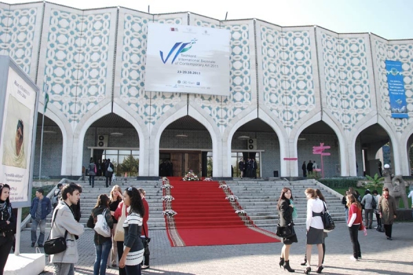 В Ташкенте загорелся Центральный выставочный зал
