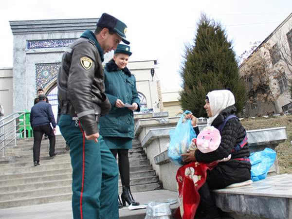 Ташкентская милиция инициировала сбор помощи для 7-месячной Маржоны, находящейся  в онкодиспансере