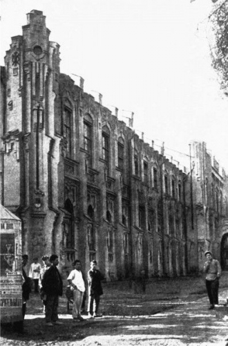 Ташкентский Дом 45 продолжает борьбу за жизнь