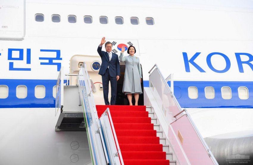 Президент Республики Корея прибыл в Ташкент