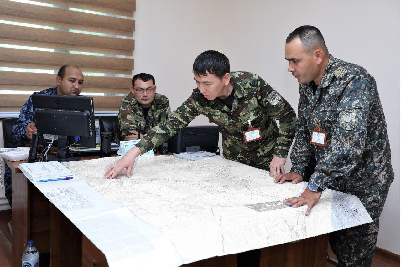 Боевые катера пограничников пресекли попытку нарушения границы (фото)