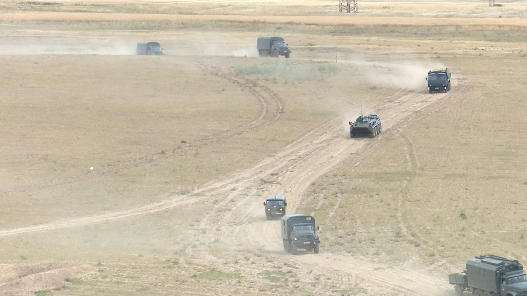 Войска Ташкентского военного округа уничтожили условных боевиков, проникших на территорию области Войска Ташкентского военного округа уничтожили условных боевиков, проникших на территорию области