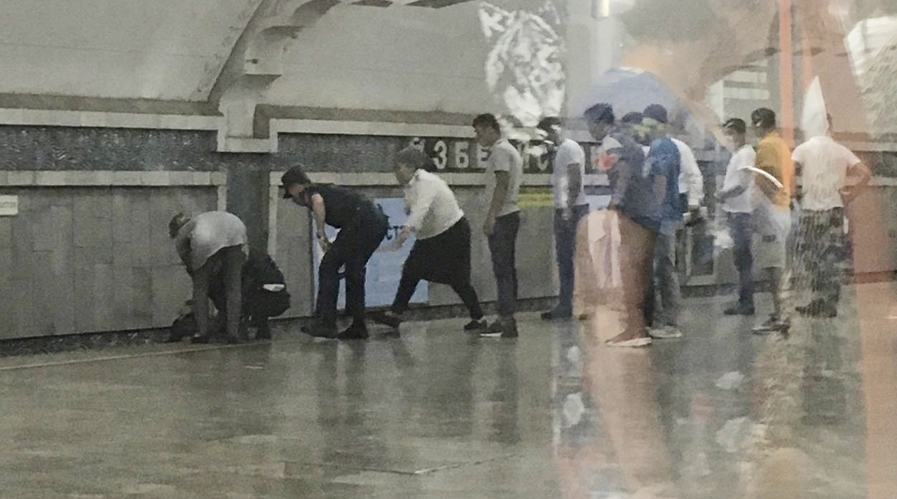Житель Намангана упал в Ташкентском метро и остался жив