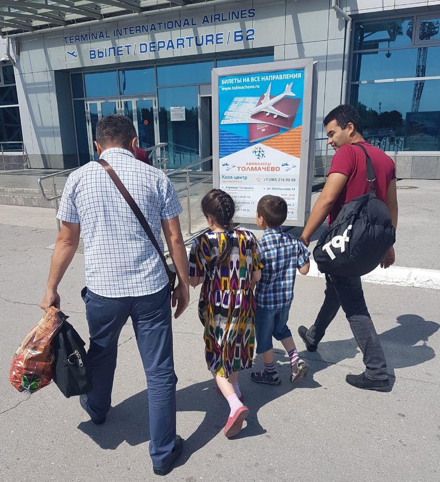 Два спасенных ребенка отправлены на родину из Новосибирска Два спасенных ребенка отправлены на родину из Новосибирска