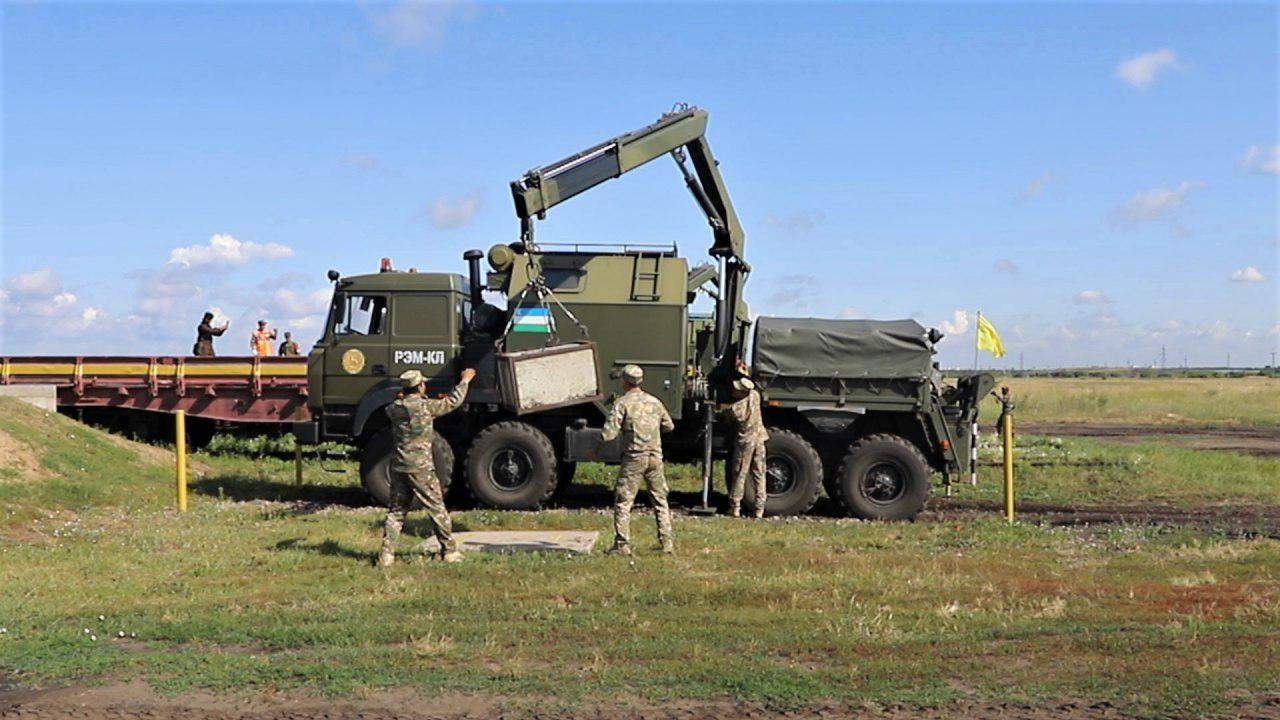 Военные Узбекистана заняли второе место на международном конкурсе «Рембат» в Омске Военные Узбекистана заняли второе место на международном конкурсе «Рембат» в Омске