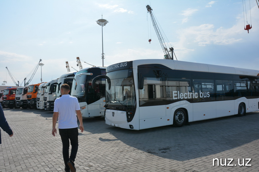 Вертолет, самолет, парадный автомобиль Шойгу и узбекский автопром на выставке Türkmen sährasy-2019 в Туркменбаши