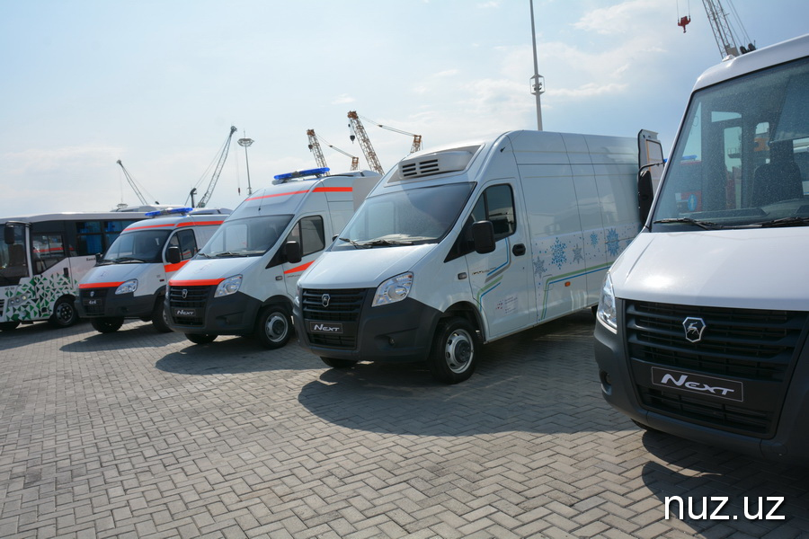 Вертолет, самолет, парадный автомобиль Шойгу и узбекский автопром на выставке Türkmen sährasy-2019 в Туркменбаши