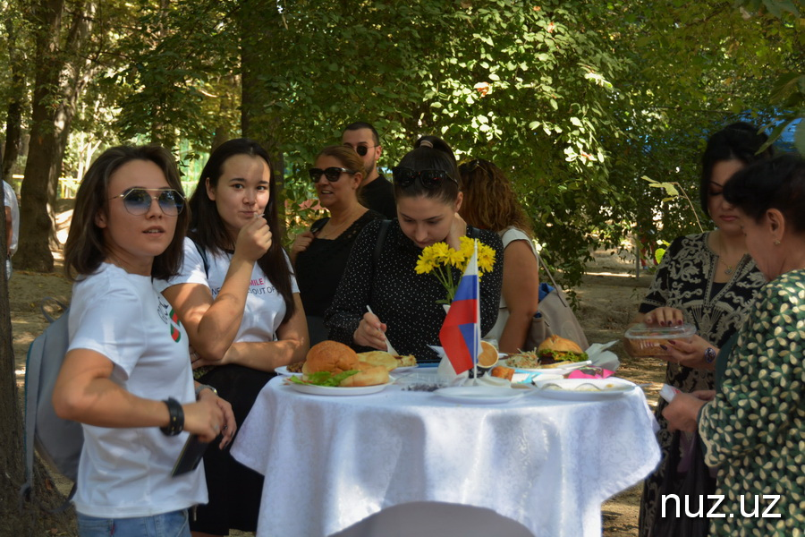 Вареники, пельмени, гаспачо, кумыс, рижский бальзам и чача – в Ташкенте прошел фестиваль национальных блюд среди диппредставительств