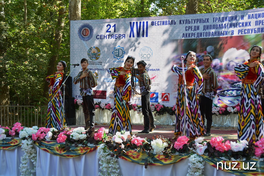 Вареники, пельмени, гаспачо, кумыс, рижский бальзам и чача – в Ташкенте прошел фестиваль национальных блюд среди диппредставительств