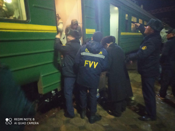Более 3 000 человек эвакуированы с перевала Камчик (фото, видео)
