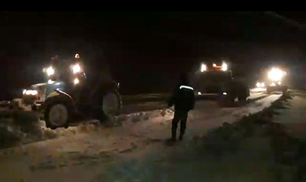 Более 3 000 человек эвакуированы с перевала Камчик (фото, видео)