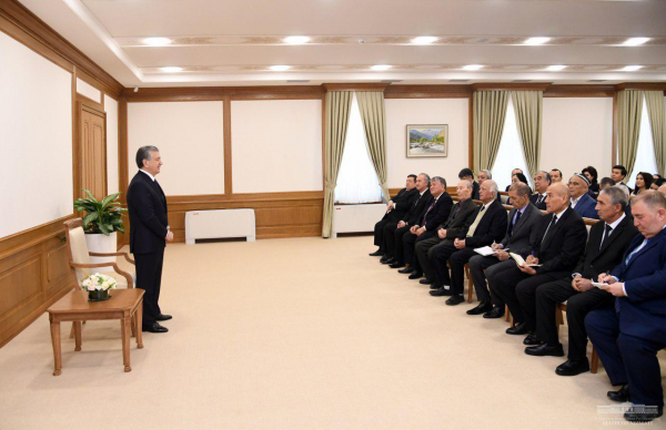 Президент открыл памятник Абдулле Кадыри (фоторепортаж)