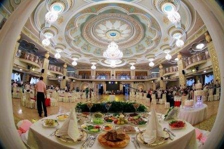 В Самаркандской области начали наказывать семьи, справляющие слишком пышные свадьбы В Самаркандской области начали наказывать семьи, справляющие слишком пышные свадьбы