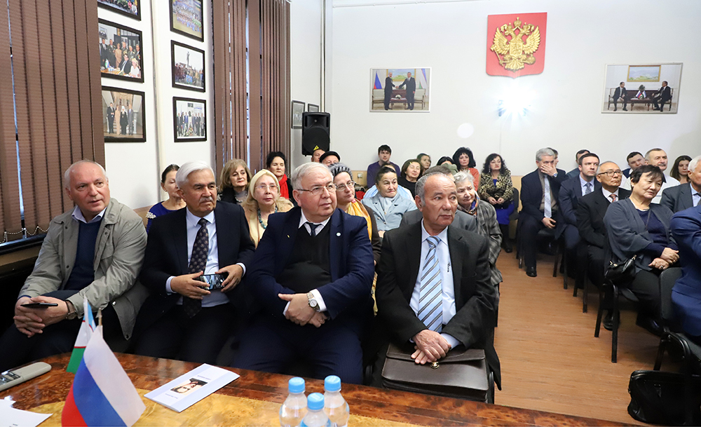 В Ташкенте состоялась встреча с проректором МГИМО, автором документального фильма «Исмаил и его люди» (видеорепортаж)