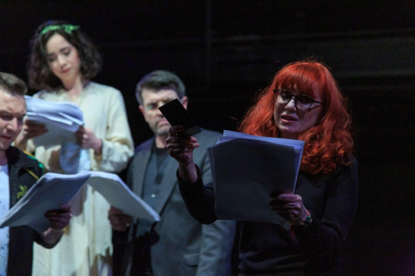 Кого крушить, если не самих себя?