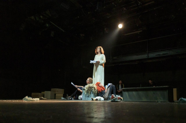 Кого крушить, если не самих себя?