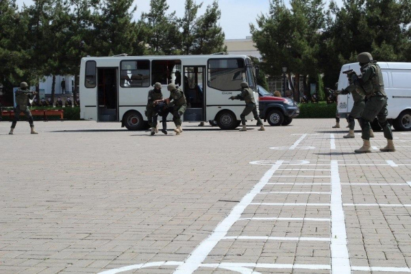 Штурм автобуса и бой в городе: Национальная гвардия и МВД провели первые совместные учения (фото)