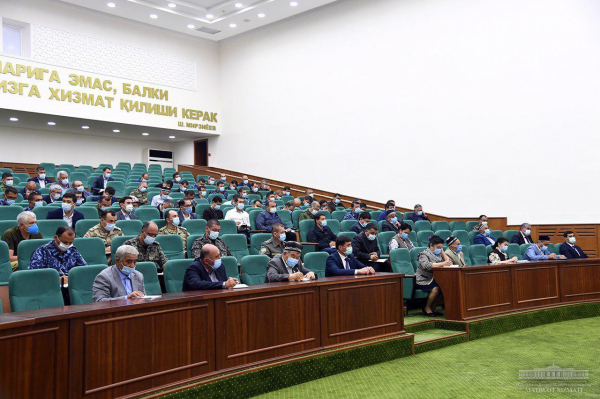 В Гулистане проведено совещание по поводу ликвидации последствий наводнения