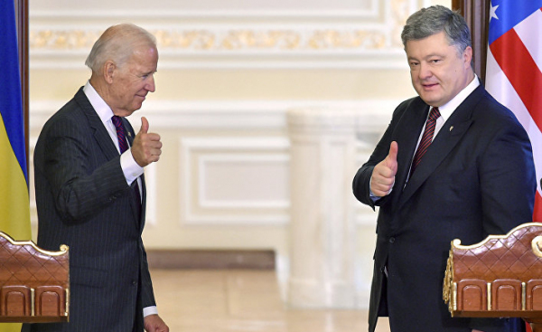 Американские читатели о разговоре Байдена с Порошенко: коррупция — главная экспортная статья демократов