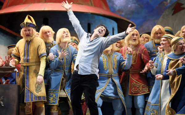 Нажмиддин Мавлянов: «Театр для меня – целый мир!»