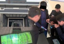 Сирдарёда ҳужжат расмийлаштириш учун пул олган мансабдор қўлга олинди