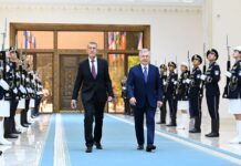 «Кўксарой» қароргоҳида Чехия Бош вазирини расмий кутиб олиш маросими бўлиб ўтди