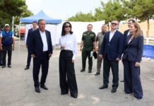Саида Мирзиёева Андижонда ишчи йиғилиш ўтказди