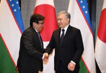 Президент Sojitz директори ва бошқа хорижий ҳамкор ва ватандошларини мукофотлади