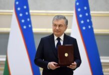Президент 100 дан ортиқ тадбиркорни «Фаол тадбиркор» кўкрак нишони билан тақдирлади