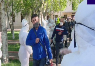 66 узбекистанцев привезены из Кыргызстана в Фергану и помещены на карантин 66 узбекистанцев привезены из Кыргызстана в Фергану и помещены на карантин