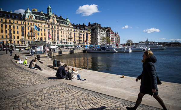 Dagens Nyheter (Швеция): шведская стратегия в перспективе спасет больше жизней, чем всеобщая изоляция Dagens Nyheter (Швеция): шведская стратегия в перспективе спасет больше жизней, чем всеобщая изоляция
