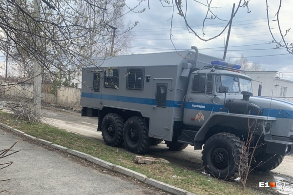 Узбекистанец устроил бунт в екатеринбургском спецприемнике для мигрантов