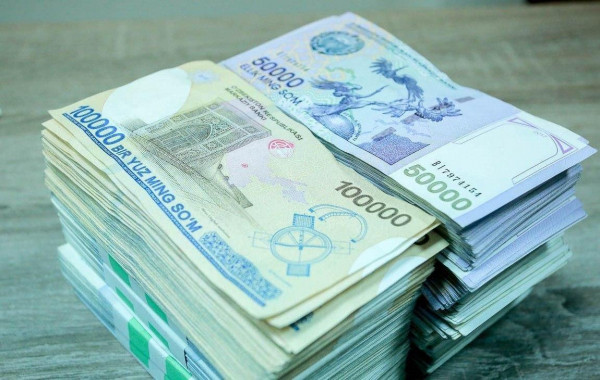 Заместитель хокима Аккурганского района расхитил средства двух благотворительных фондов, сговорившись с бухгалтером